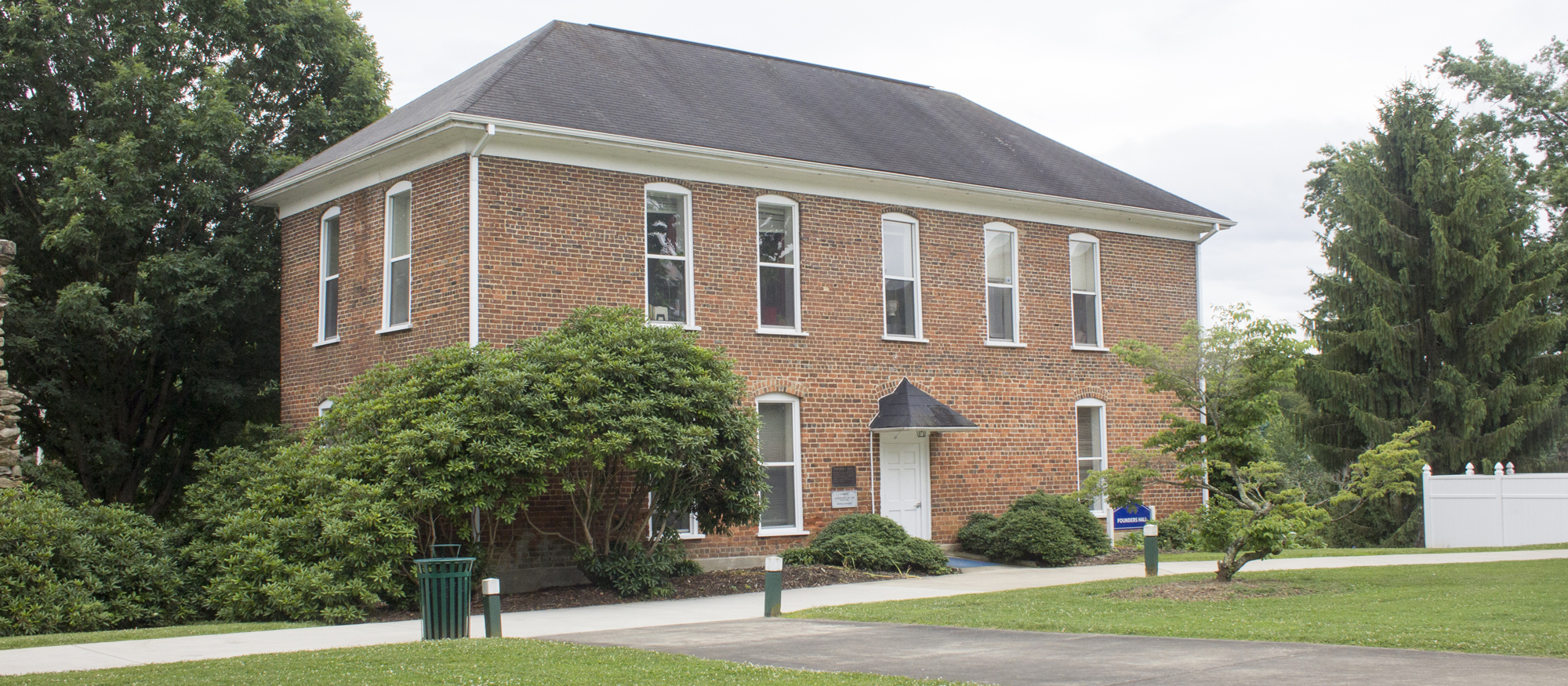 Mars Hill University Social Work Program Earns Reaccreditation Mars